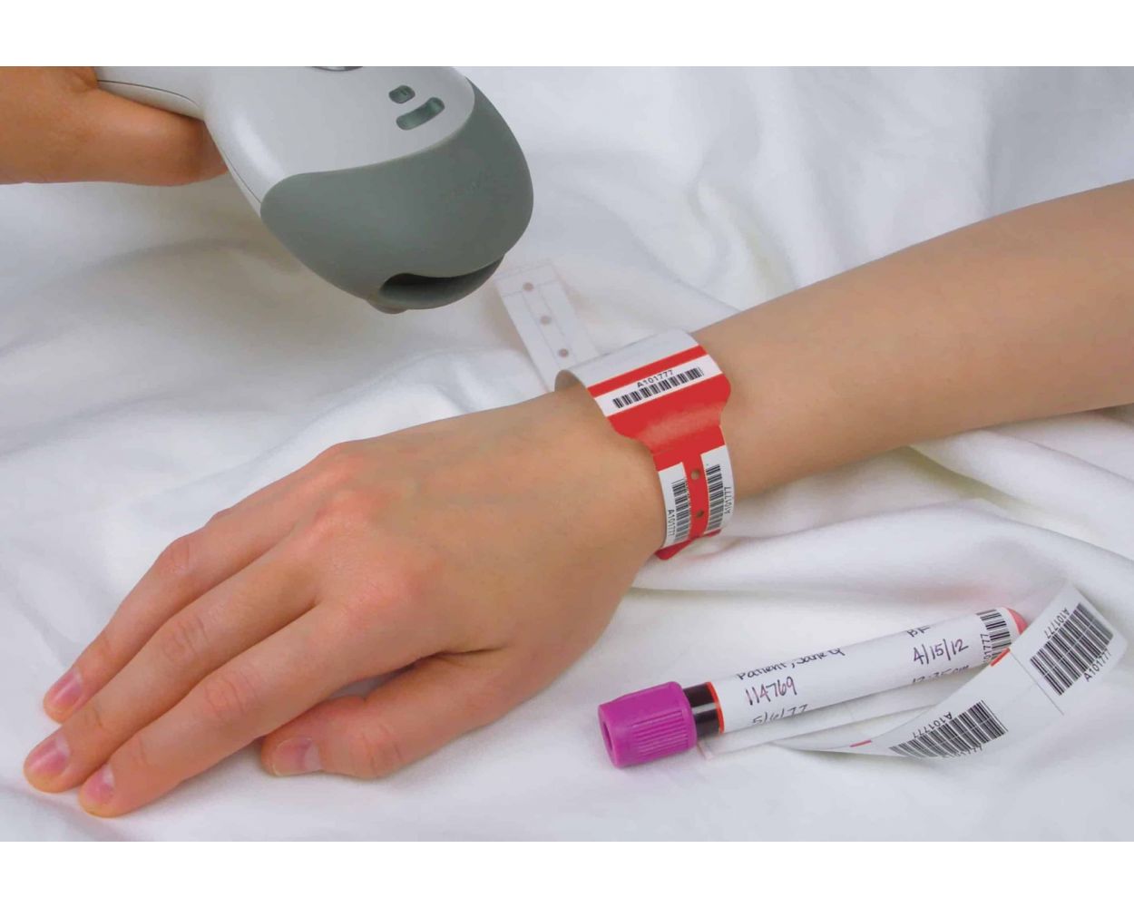 2BEID Medical Alert Bracelets Small – Omnipod Program - Diabetes Express